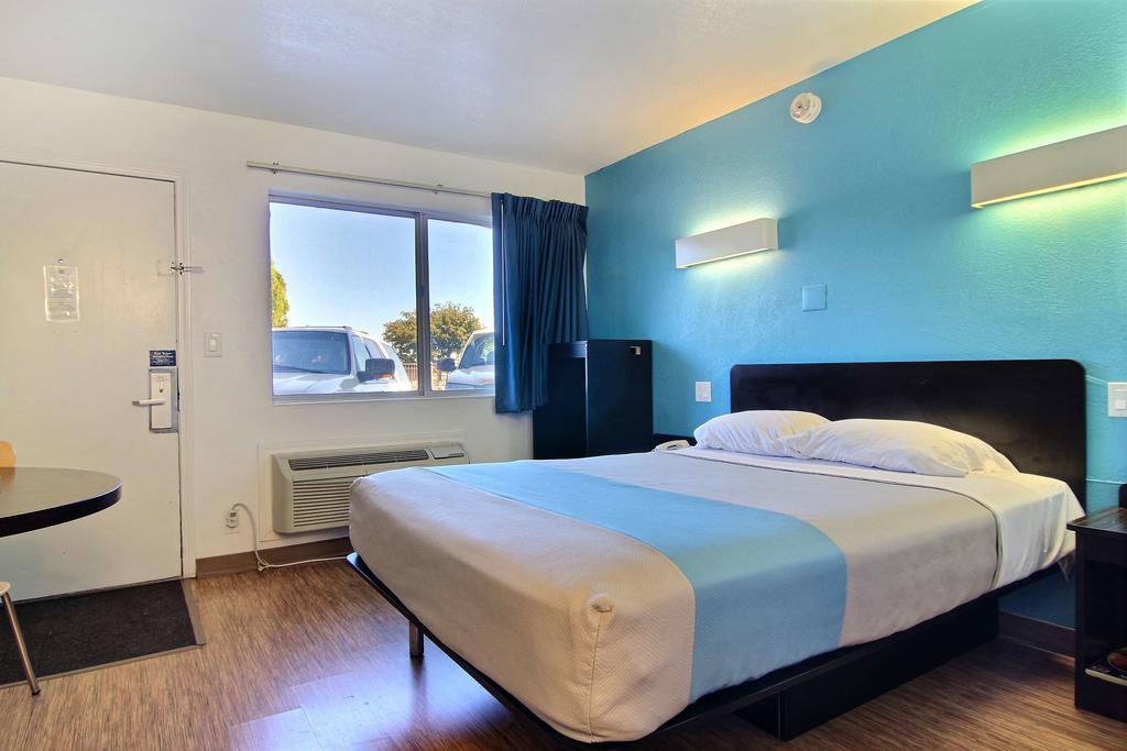 Motel 6-Carlsbad, Nm Екстер'єр фото