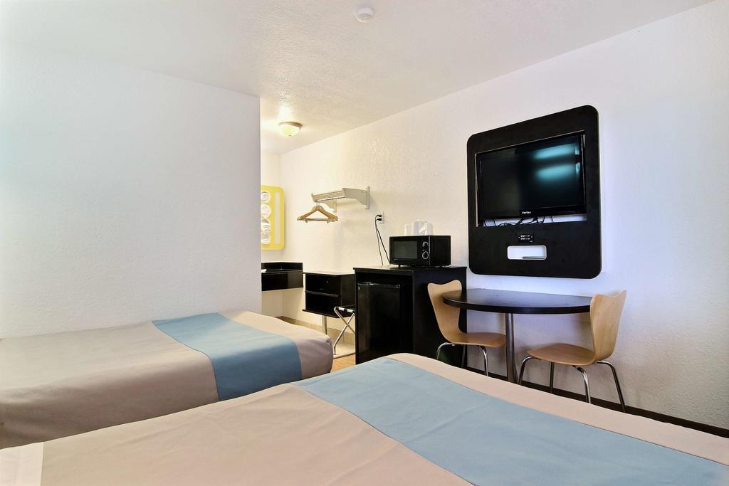 Motel 6-Carlsbad, Nm Екстер'єр фото